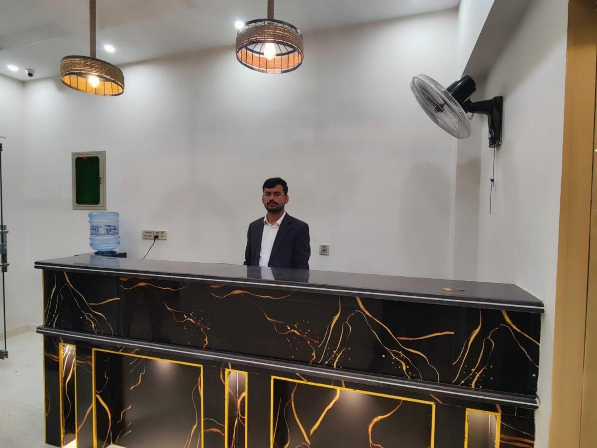 Hotel White Season Gulberg ラホール エクステリア 写真