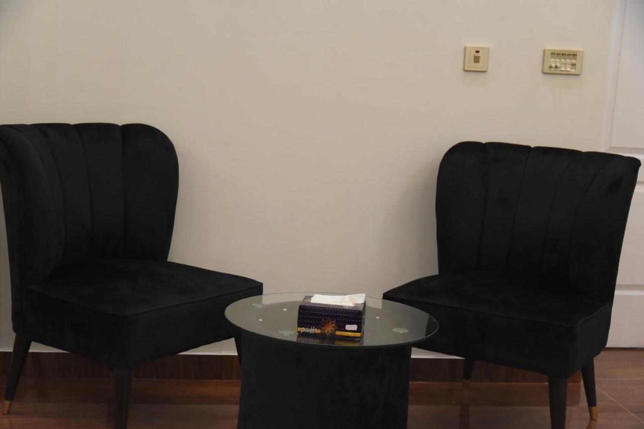 Hotel White Season Gulberg ラホール エクステリア 写真