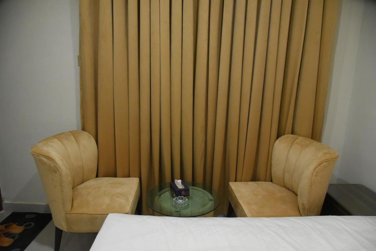Hotel White Season Gulberg ラホール エクステリア 写真