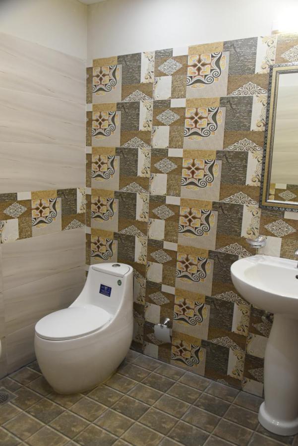 Hotel White Season Gulberg ラホール エクステリア 写真