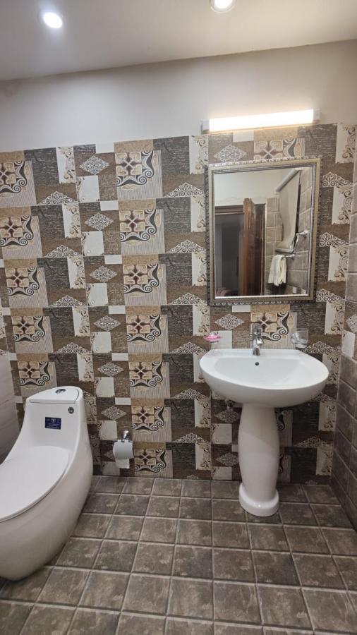 Hotel White Season Gulberg ラホール エクステリア 写真