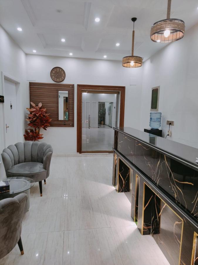 Hotel White Season Gulberg ラホール エクステリア 写真