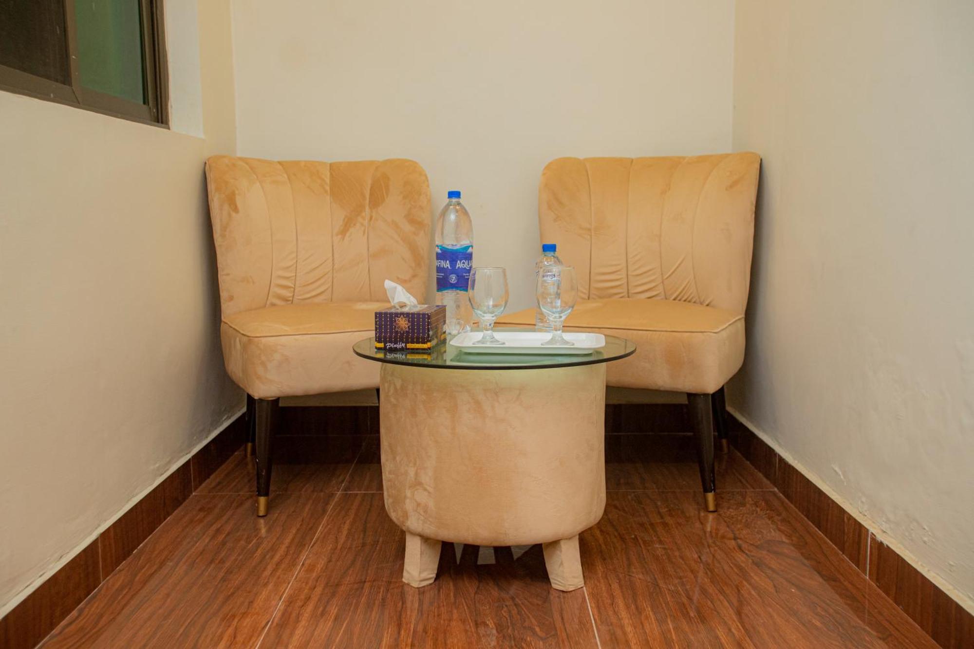 Hotel White Season Gulberg ラホール エクステリア 写真