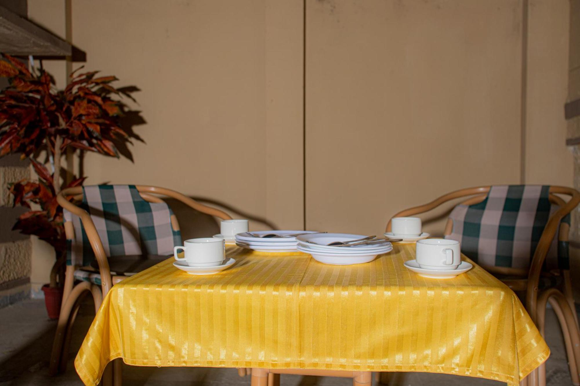 Hotel White Season Gulberg ラホール エクステリア 写真