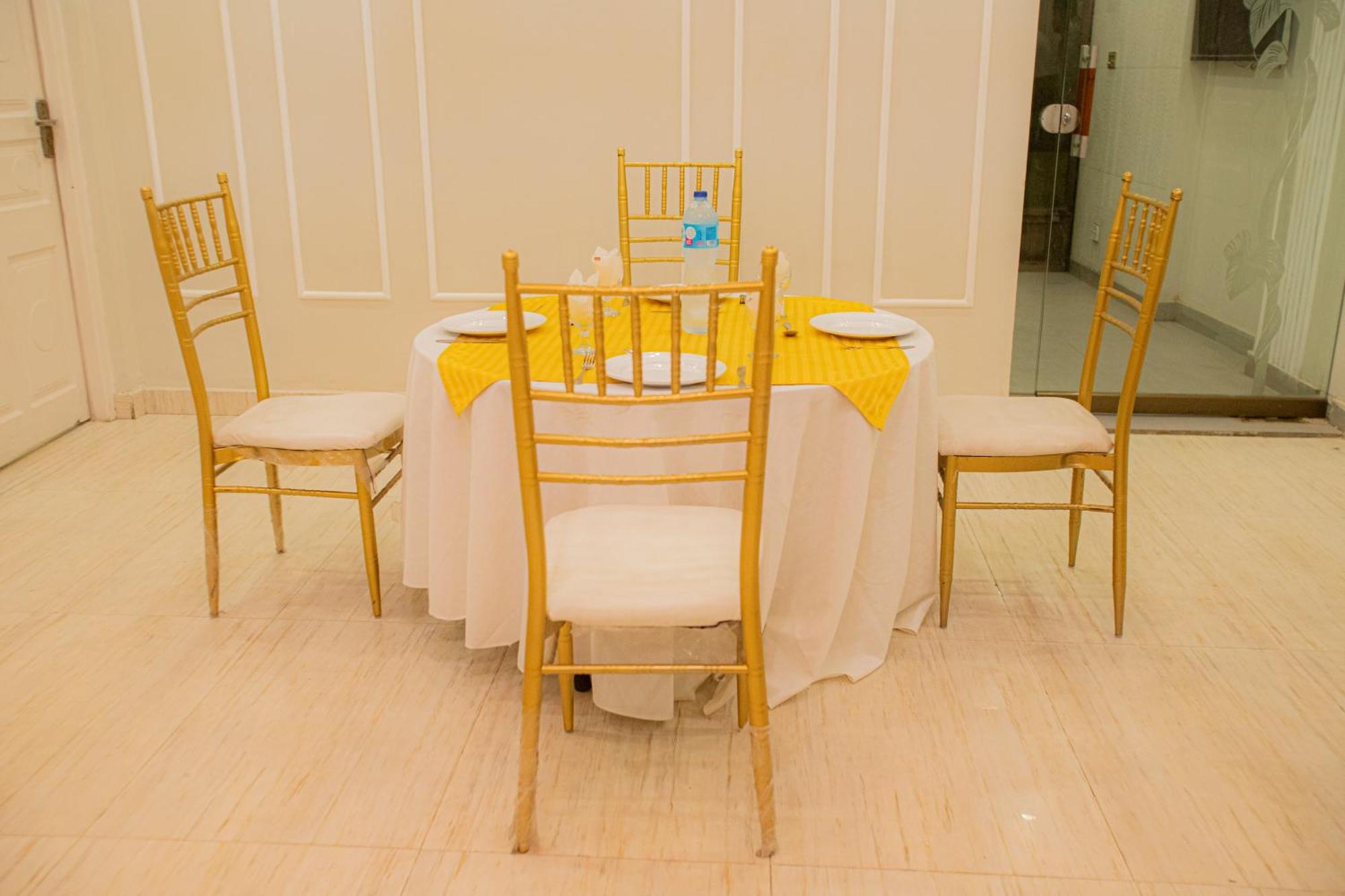 Hotel White Season Gulberg ラホール エクステリア 写真
