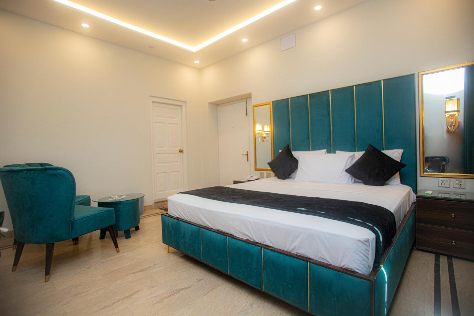 Hotel White Season Gulberg ラホール エクステリア 写真
