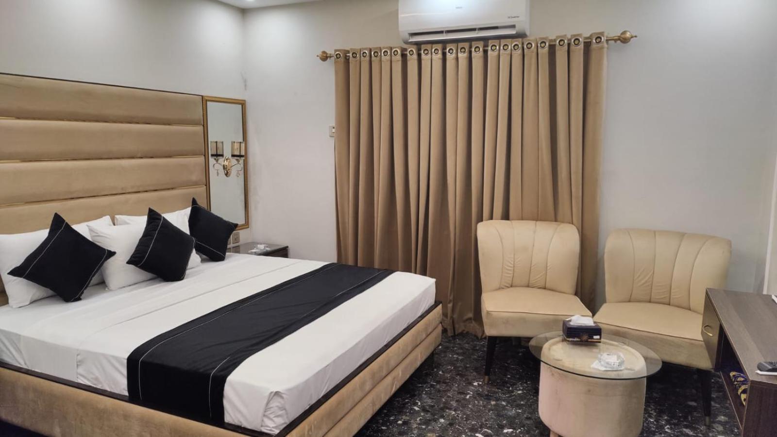 Hotel White Season Gulberg ラホール エクステリア 写真